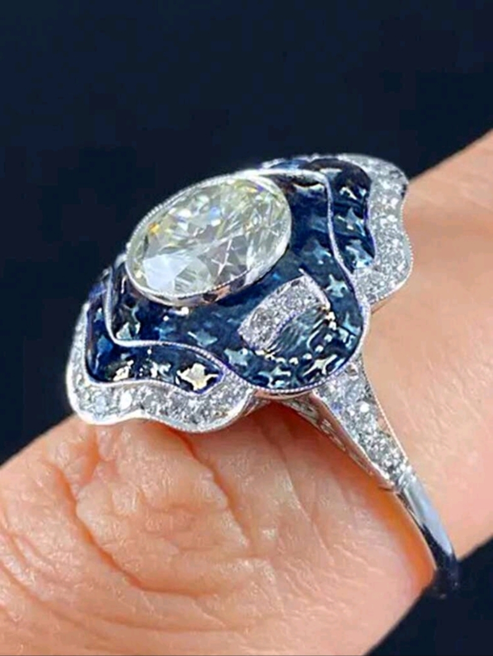 BRAND NEW ** Art Deco Blue Crystal Halo Statement Ring - Picture 3 of 6
